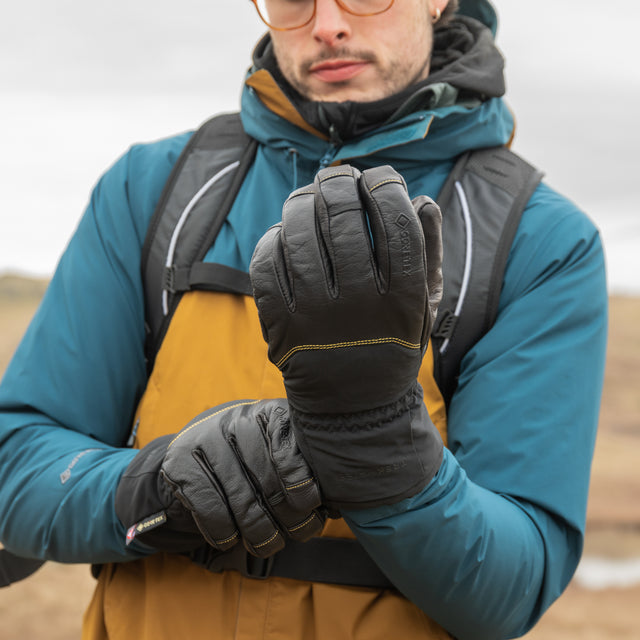 Gully GTX Glove